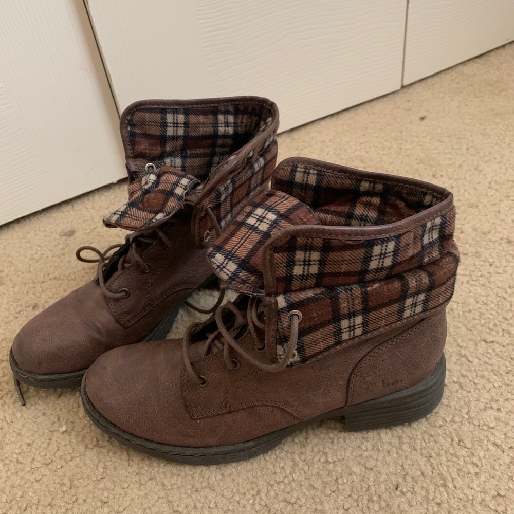 Plaid fold over brown combat boots